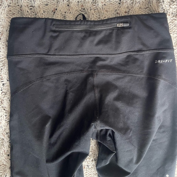 Nike Black Leggings - Picture 4 of 4